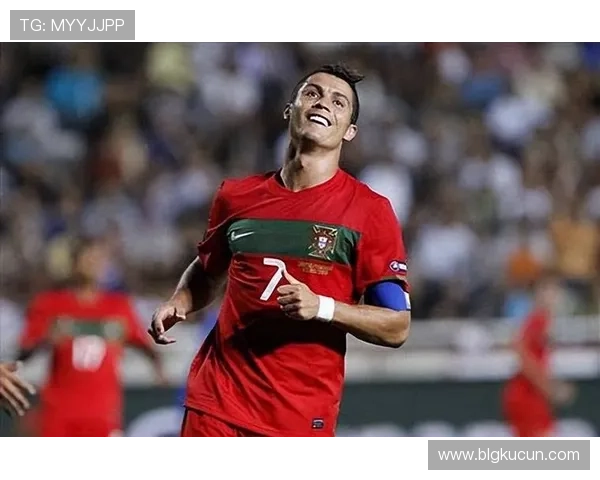 C罗传射助球队获胜社交媒体分享庆祝瞬间展现不懈努力与坚持