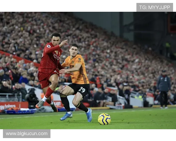 哈曼批评裁判缺乏VAR执法能力质疑迪亚斯越位判罚影响比赛公正性