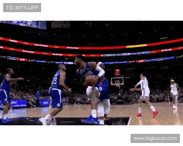 单打王争霸赛季至今SGA每回合得分128位居第一鲍威尔紧随其后